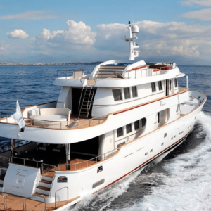Terranova &#8220;TANANAI&#8221; |  Yacht de Luxe à Louer