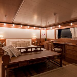 BLEU DE NIMES | Yacht de Luxe à Louer