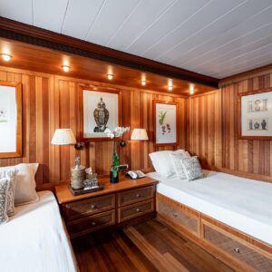 BLEU DE NIMES | Yacht de Luxe à Louer