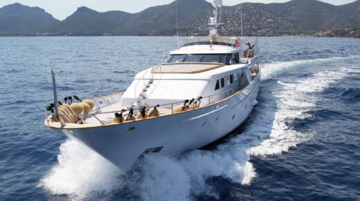 CODECASA &#8220;ESPINOLA&#8221; |  Yacht de Luxe à Louer
