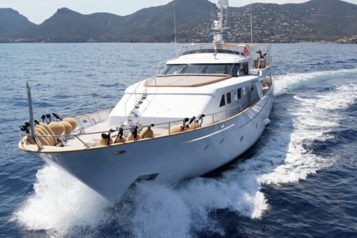 CODECASA &#8220;ESPINOLA&#8221; |  Yacht de Luxe à Louer
