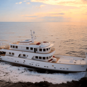 Terranova &#8220;TANANAI&#8221; |  Yacht de Luxe à Louer