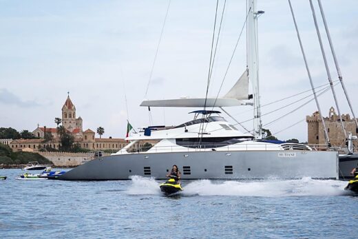Catamaran &#8220;HUTIANE&#8221; | Yacht de Luxe à Louer
