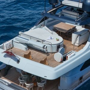 FERRETTI 881 | Yacht de Luxe à Louer