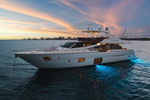 Ferretti “HOYA SAXA” | Yacht de Luxe à Louer