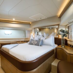 Ferretti 830 “ONYX” | Yacht de Luxe à louer