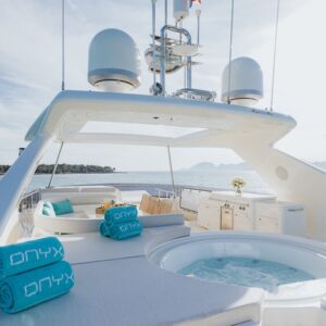 Ferretti 830 “ONYX” | Yacht de Luxe à louer