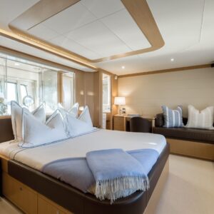 Ferretti 830 “ONYX” | Yacht de Luxe à louer