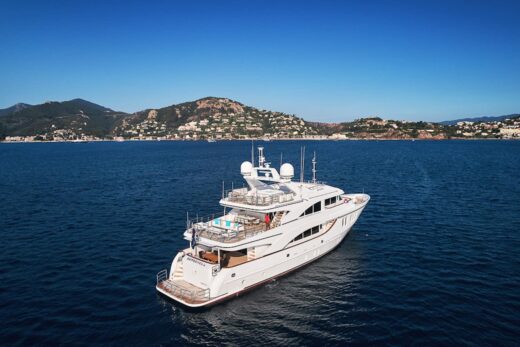 Fittipaldi &#8220;SEA SHELL&#8221; | Yacht de Luxe à Louer