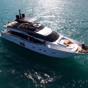 Sanlorenzo 78 &#8220;TRIPLE L&#8221; | Yacht de Luxe à Louer