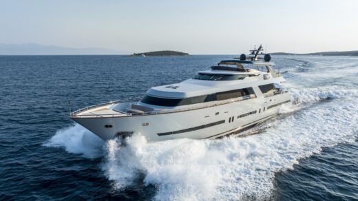 Dragos Yachts &#8220;GO&#8221; |  Yacht de Luxe à Louer