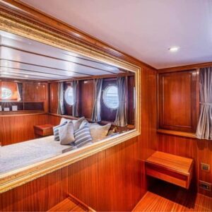 CHANTELLA | Yacht de Luxe à Louer