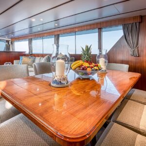 CHANTELLA | Yacht de Luxe à Louer