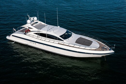 Mangusta 92 &#8220;SMILE&#8221; | Yacht de Luxe à Louer