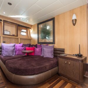 Yacht de luxe Mangusta 108 à vendre