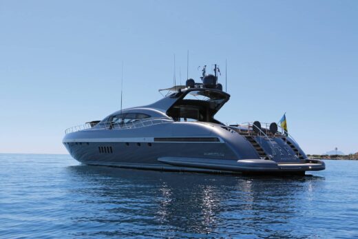 Yacht de luxe Mangusta 108 à vendre