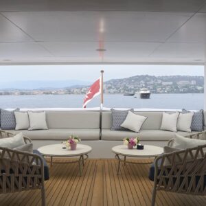 Mitsubishi &#8220;SENSEI&#8221; |  Yacht de Luxe à Louer