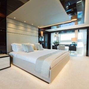 Sunseeker &#8220;E-MOTION&#8221; | Yacht de Luxe à Louer