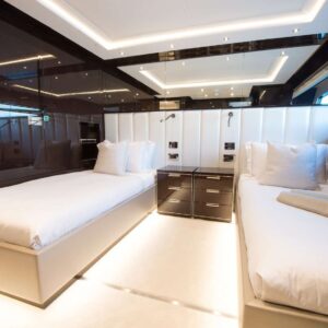 Sunseeker &#8220;E-MOTION&#8221; | Yacht de Luxe à Louer