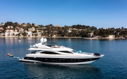 Sunseeker &#8220;EXCELERATE Z&#8221; | Yacht de Luxe à Louer