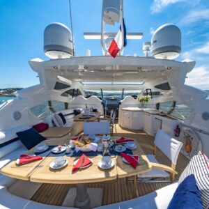 Sunseeker &#8220;REHAB&#8221; | Yacht de Luxe à Louer