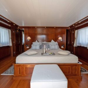 Terranova &#8220;TANANAI&#8221; |  Yacht de Luxe à Louer