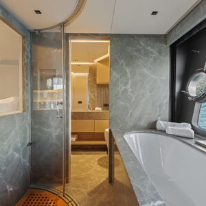 FERRETTI 881 | Yacht de Luxe à Louer