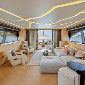 FERRETTI 881 | Yacht de Luxe à Louer