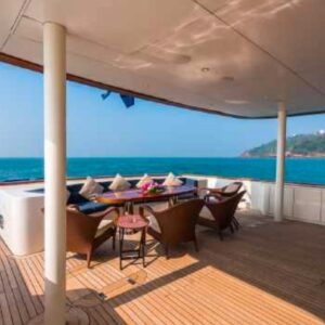 ASHENA | Yacht de Luxe à Louer