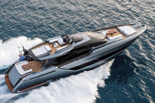 Yacht de luxe RIVA Folgore 88 à vendre