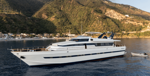 AKHIR 30 &#8220;OLGA&#8221; | Yacht de Luxe à Louer