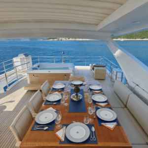 Yacht de luxe AZIMUT GRANDE 30 metri à vendre