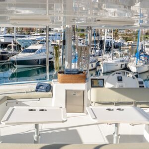 Bali 5.4 &#8220;GALOE&#8221; | Yacht de Luxe à Louer