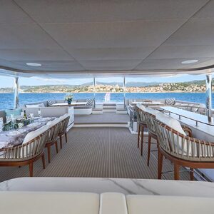 New Vision F &#8220;ATRAVERSIA&#8221; | Yacht de Luxe à Louer