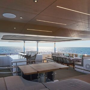 New Vision F &#8220;ATRAVERSIA&#8221; | Yacht de Luxe à Louer