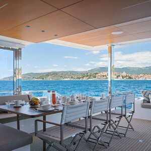 New Vision F &#8220;ATRAVERSIA&#8221; | Yacht de Luxe à Louer
