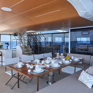 New Vision F &#8220;ATRAVERSIA&#8221; | Yacht de Luxe à Louer