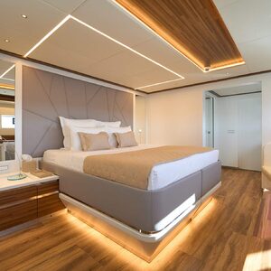 New Vision F &#8220;ATRAVERSIA&#8221; | Yacht de Luxe à Louer