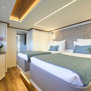 New Vision F &#8220;ATRAVERSIA&#8221; | Yacht de Luxe à Louer