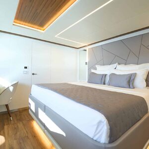 New Vision F &#8220;ATRAVERSIA&#8221; | Yacht de Luxe à Louer