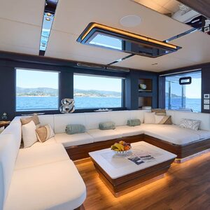 New Vision F &#8220;ATRAVERSIA&#8221; | Yacht de Luxe à Louer