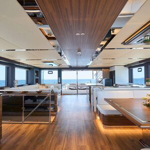 New Vision F &#8220;ATRAVERSIA&#8221; | Yacht de Luxe à Louer