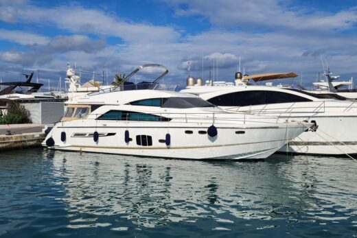 Yacht de luxe FAIRLINE SQUADRON 55 à vendre