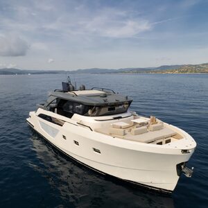 Bluegame BGX63 &#8220;CC&#8221; | Yacht de Luxe à Louer