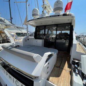 Yacht de luxe FAIRLINE TARGA 50GT à vendre