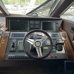 Yacht de luxe PRINCESS 72 à vendre