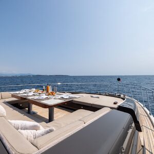 Mangusta 110 &#8220;FANAMAX&#8221; | Yacht de Luxe à Louer