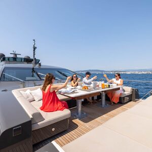 Mangusta 110 &#8220;FANAMAX&#8221; | Yacht de Luxe à Louer