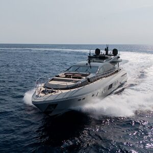 Mangusta 110 &#8220;FANAMAX&#8221; | Yacht de Luxe à Louer
