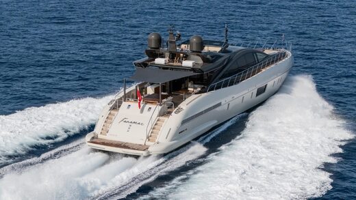 Est-il&#x20;possible&#x20;de&#x20;louer&#x20;un&#x20;yacht&#x20;sur&#x20;la&#x20;C&#x00F4;te&#x20;d&#x2019;Azur&#x20;au&#x20;mois&#x20;de&#x20;Novembre&#x20;&#x3F;
